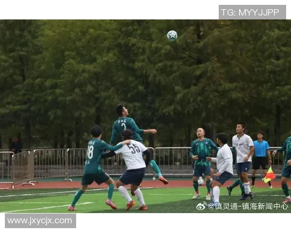 重温绿茵经典瞬间老球星潇洒起脚一击定乾坤